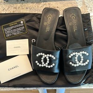 Chanel sandals, size 39, lightly used